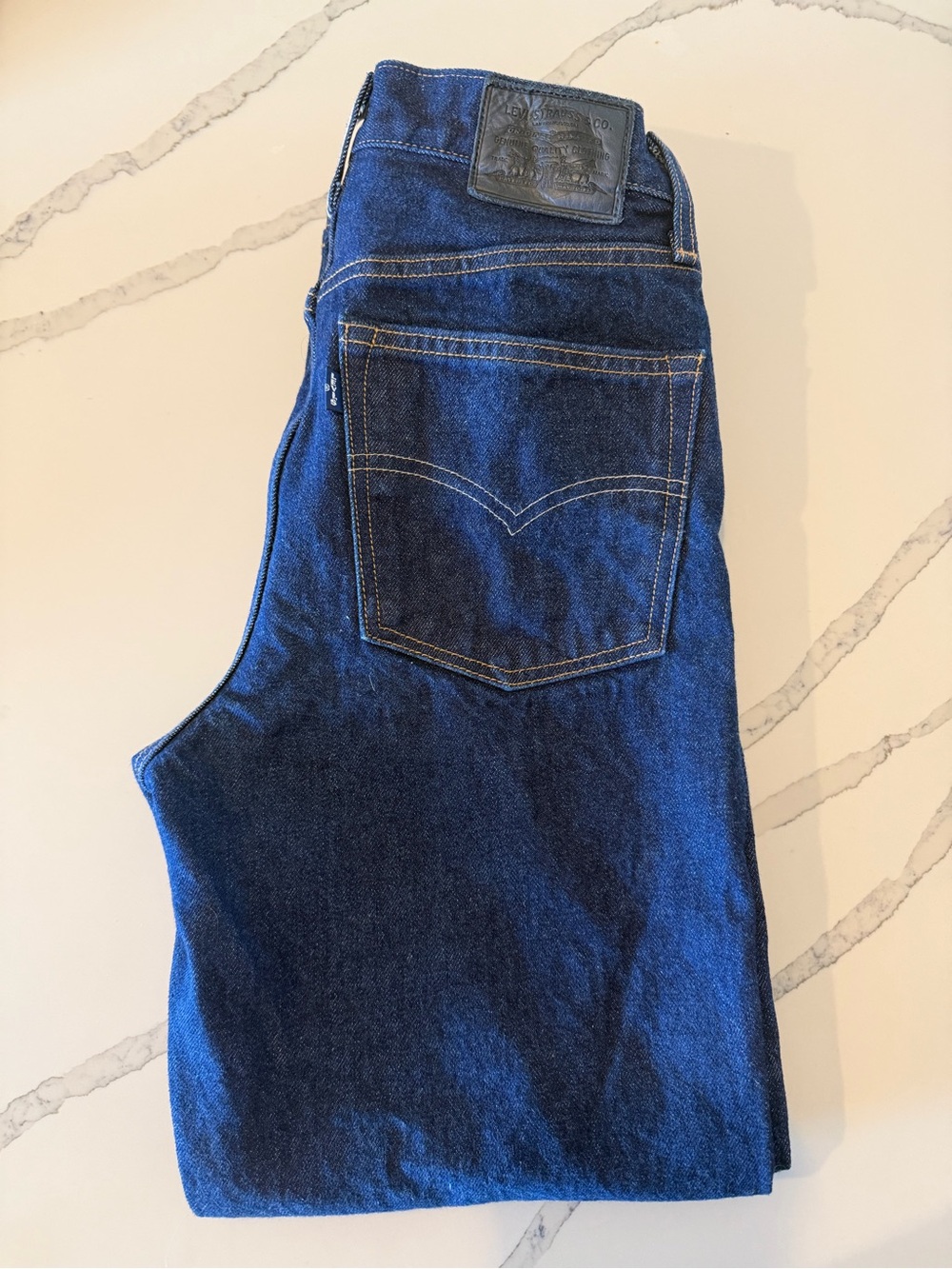 Levi’s Column Jeans Women 25x27 Dark Wash Straight Leg Japanese Fabric